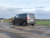 Freedom Auto Aanpassingen Peugeot Traveller rolstoelbus achterklep