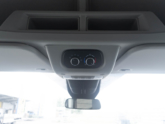 Rolstoellift voor rolstoelbus van Freedom Auto Aanpassingen airconditioning